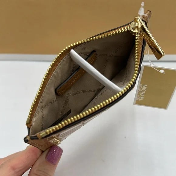 MICHAEL KORS JET SET TRAVEL MEDIUM TZ CARD CASE IN DEER COLOR